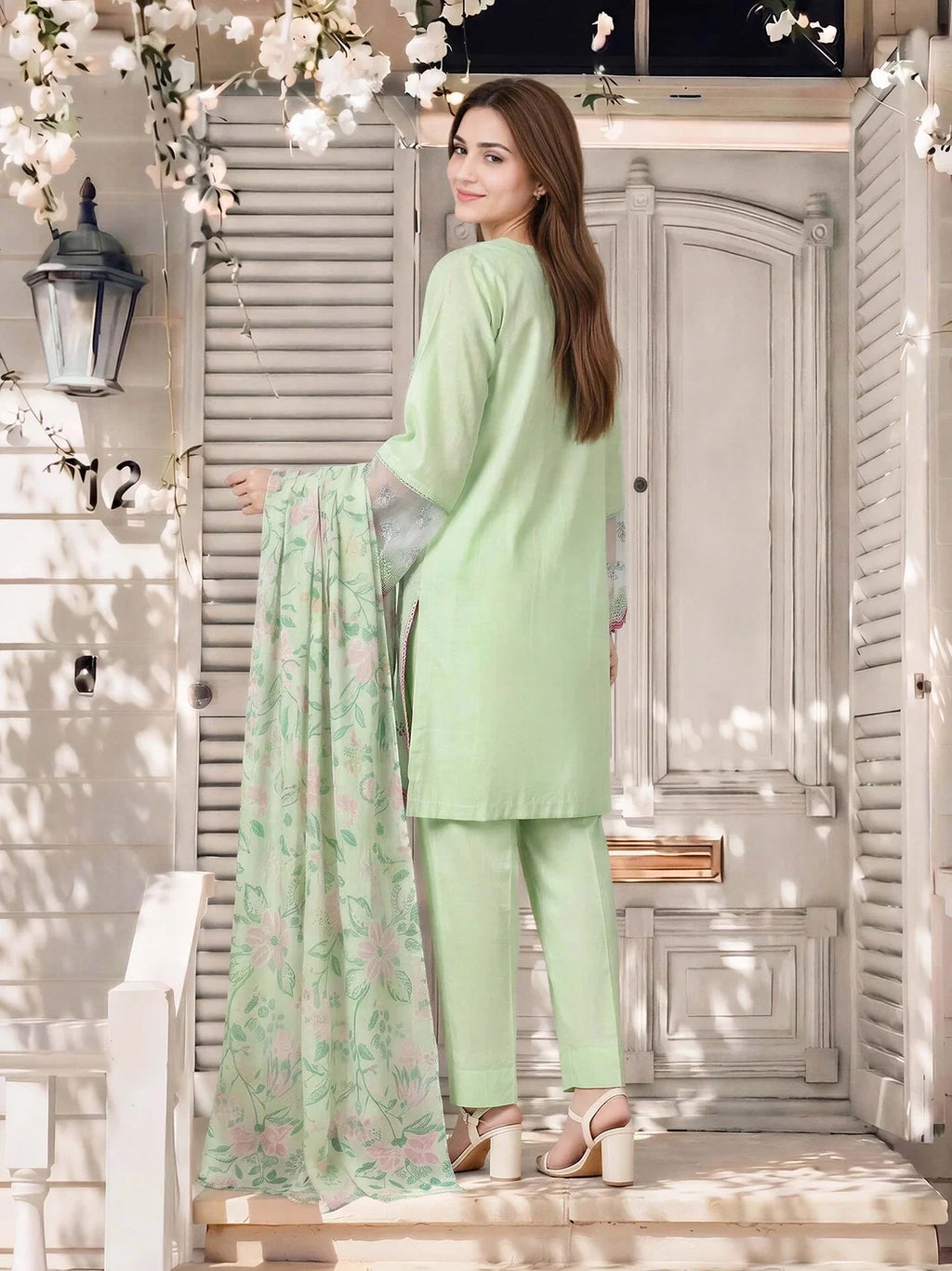 3 Piece Lawn Suit- Embroidered (Pret)