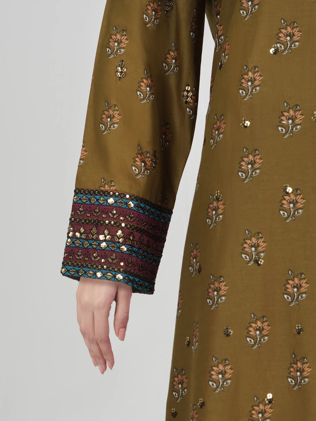 2 Piece Lawn Suit- Embroidered (Pret)