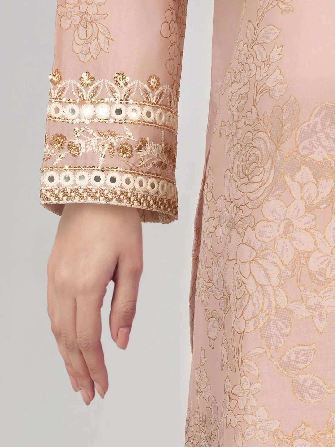 3 Piece Lawn Suit- Embroidered (Pret)