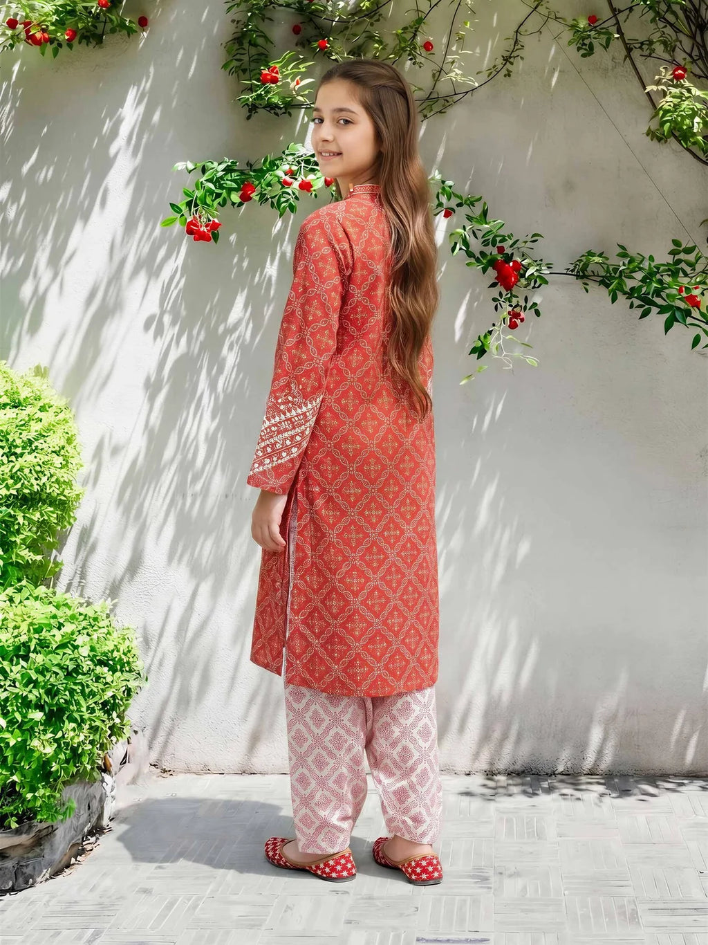 2 Piece Lawn Suit- Embroidered (Pret)